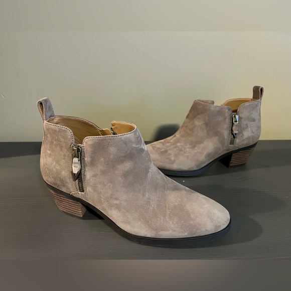 VIONIC Cecily Waterproof Suede Booties - Picture 2 of 12